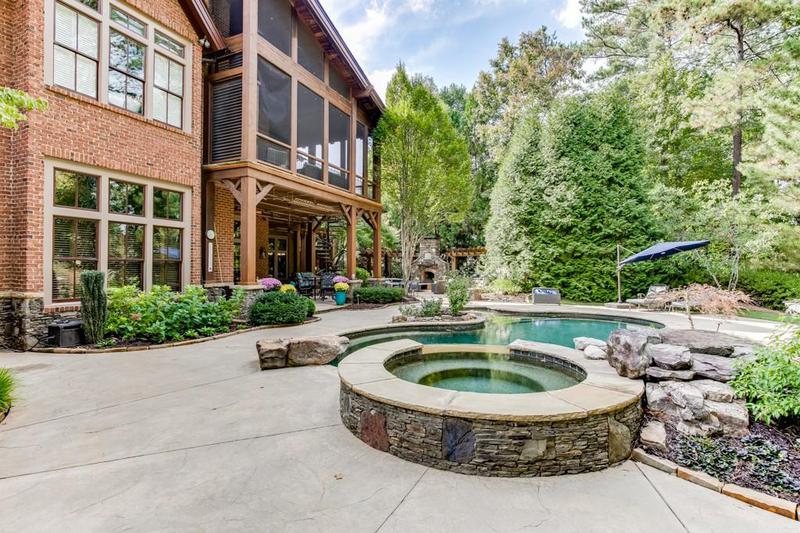 Image for property 879 Big Horn Hollow, Suwanee, GA 30024
