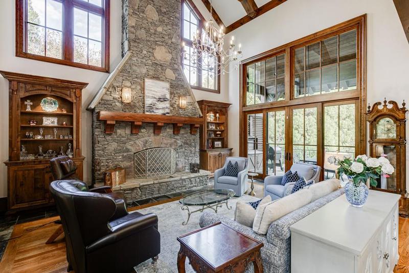 Image for property 879 Big Horn Hollow, Suwanee, GA 30024