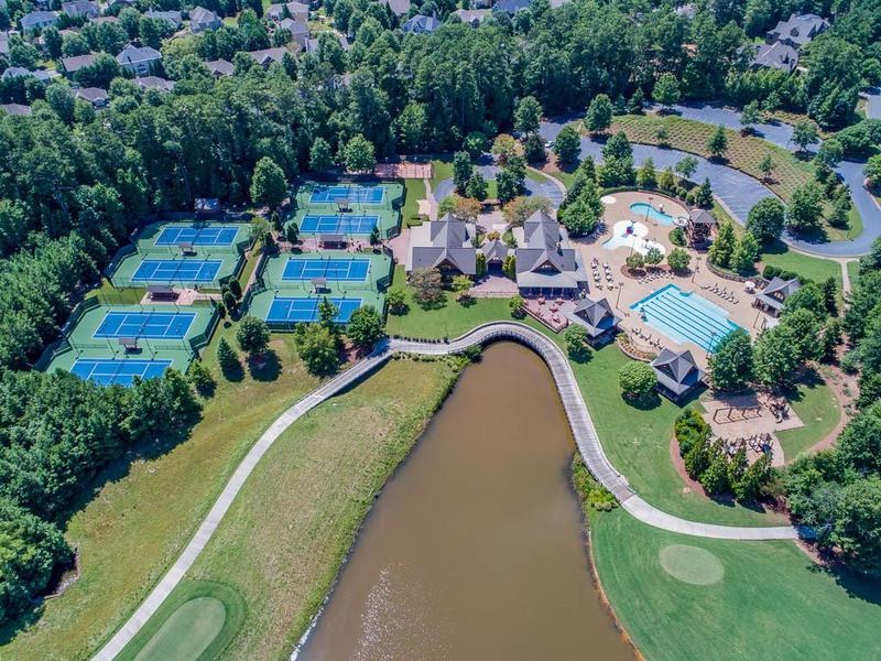 Image for property 879 Big Horn Hollow, Suwanee, GA 30024