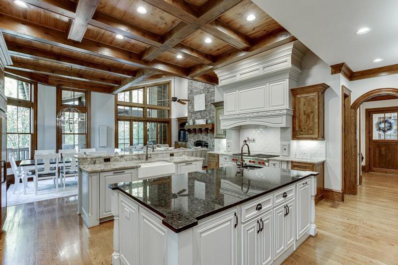 Image for property 879 Big Horn Hollow, Suwanee, GA 30024