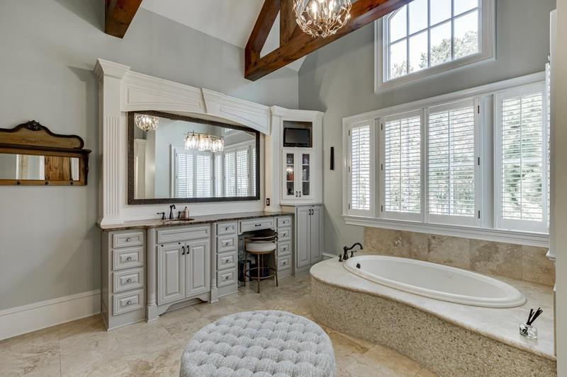 Image for property 879 Big Horn Hollow, Suwanee, GA 30024