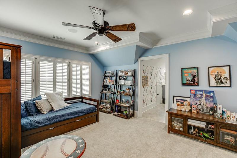 Image for property 879 Big Horn Hollow, Suwanee, GA 30024