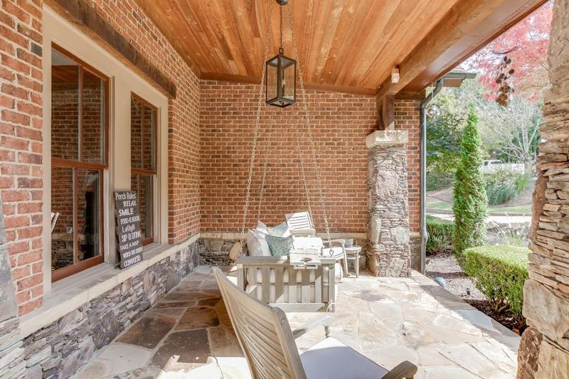 Image for property 879 Big Horn Hollow, Suwanee, GA 30024