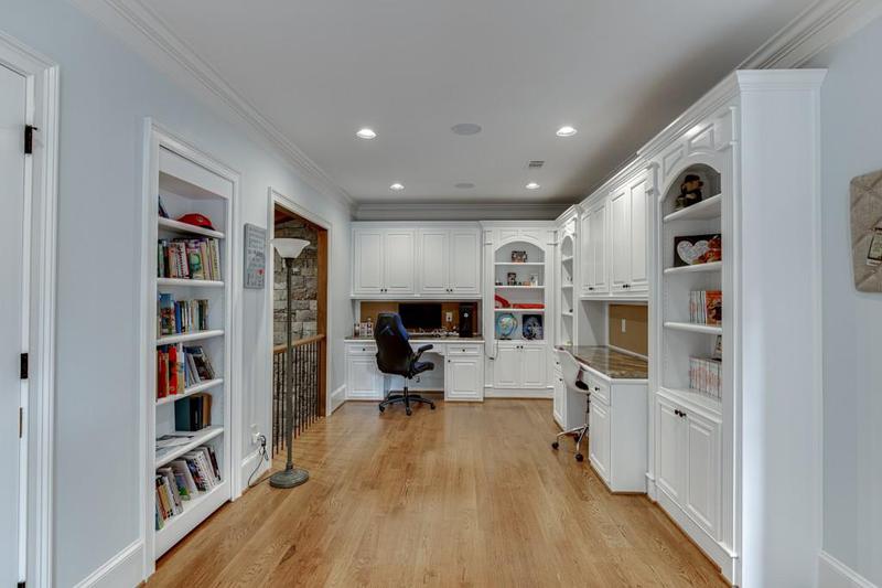 Image for property 879 Big Horn Hollow, Suwanee, GA 30024