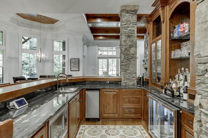 Image for property 879 Big Horn Hollow, Suwanee, GA 30024