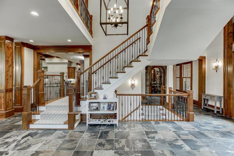 Image for property 879 Big Horn Hollow, Suwanee, GA 30024