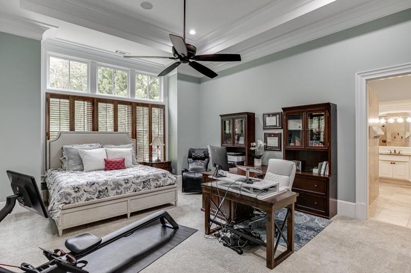 Image for property 879 Big Horn Hollow, Suwanee, GA 30024