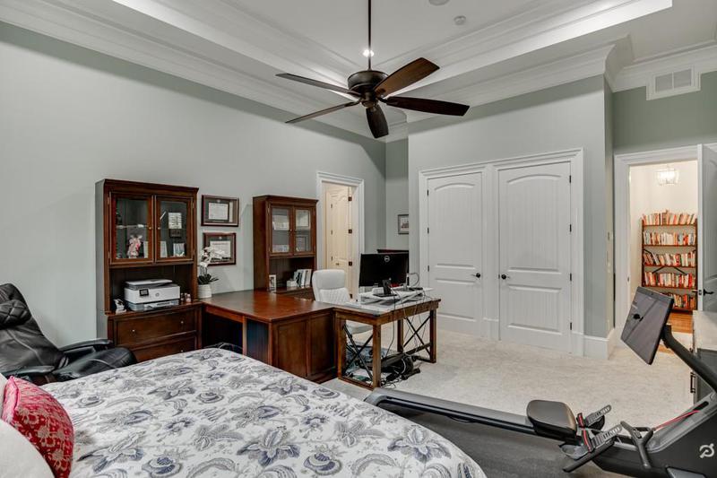 Image for property 879 Big Horn Hollow, Suwanee, GA 30024
