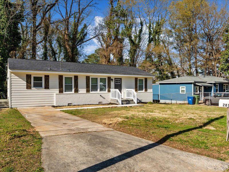 Image for property 2811 Mango Circle, Atlanta, GA 30318