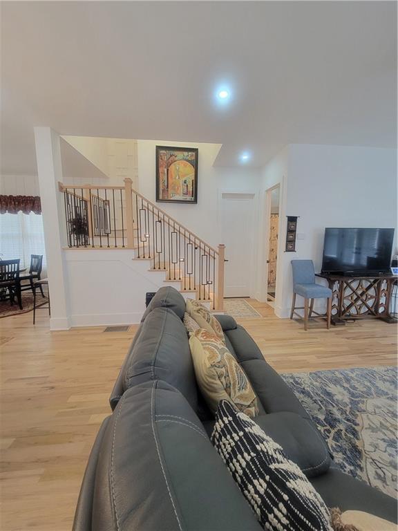 Image for property 727 Cascade Avenue, Atlanta, GA 30310