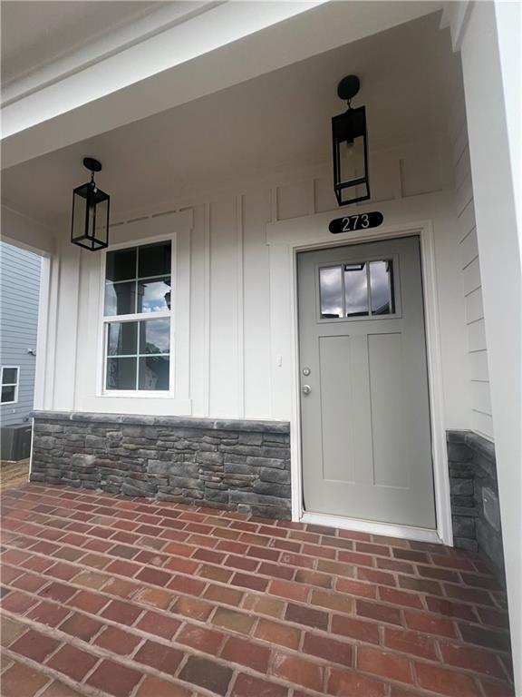 Image for property 273 Lakeside Place, Canton, GA 30114