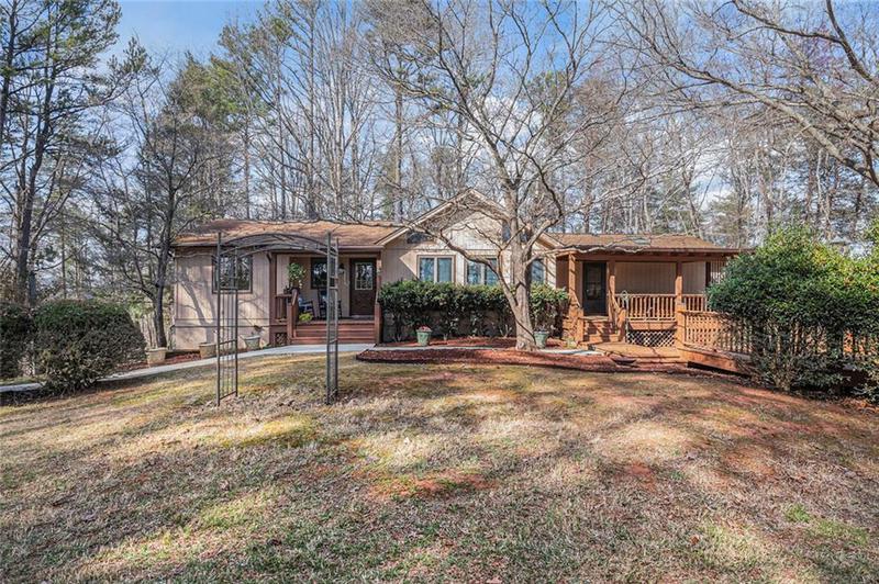 Image for property 925 Horseshoe Bend Road, Dahlonega, GA 30533