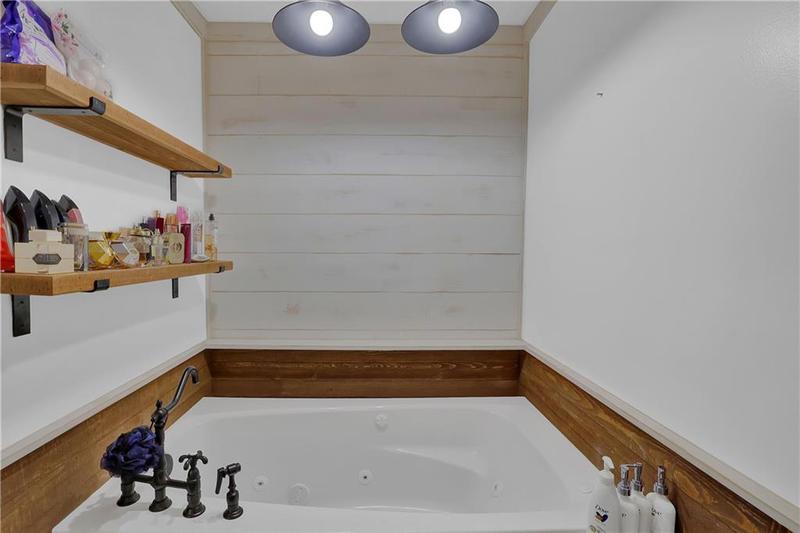 Image for property 1593 Highway 82, Winder, GA 30680