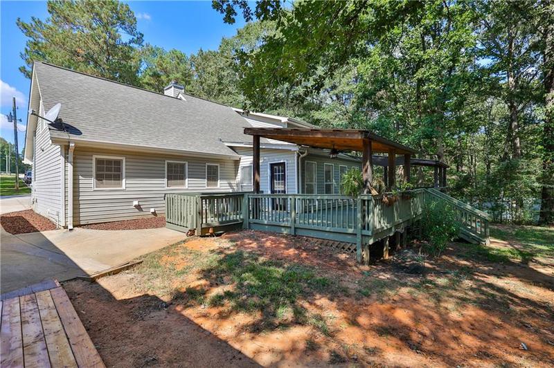 Image for property 1593 Highway 82, Winder, GA 30680