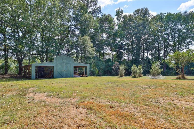 Image for property 1593 Highway 82, Winder, GA 30680
