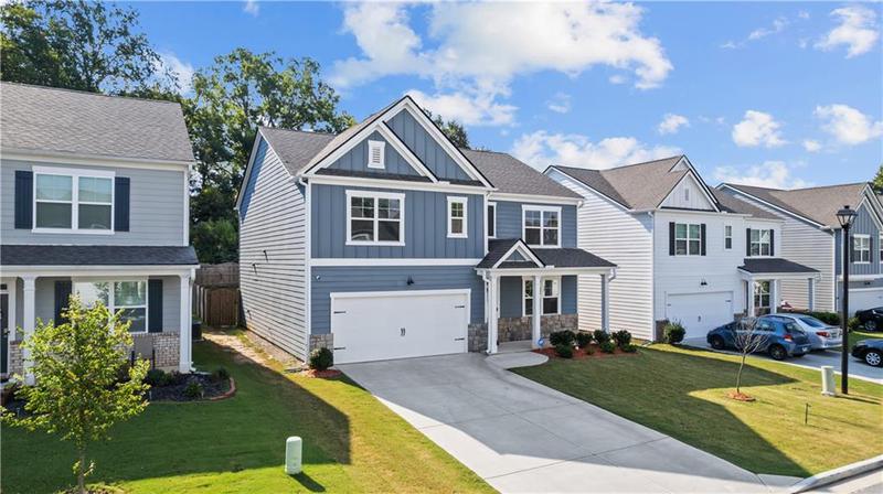 Image for property 5967 Screech Owl Drive, Flowery Branch, GA 30542