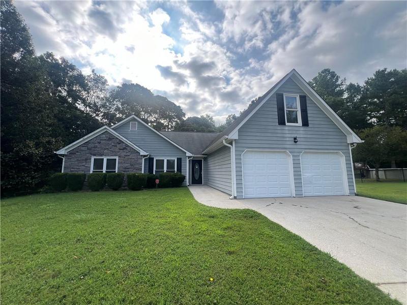 Image for property 8 Fenwick Court, Grayson, GA 30017