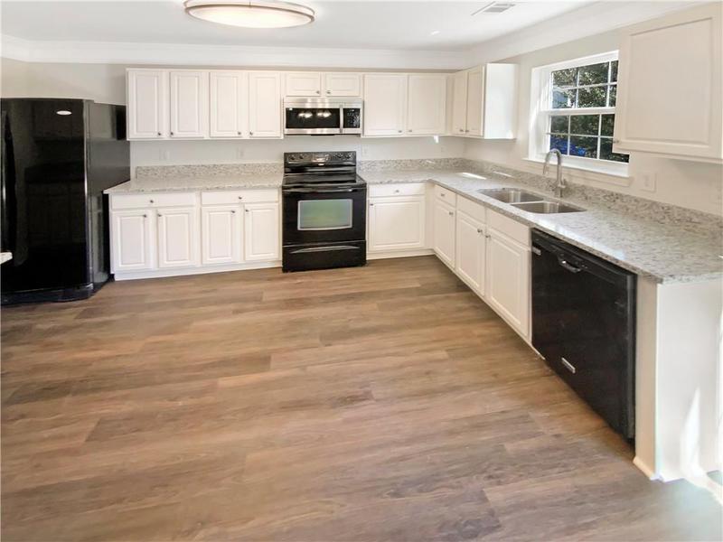 Image for property 2985 Whittier Way, Cumming, GA 30040