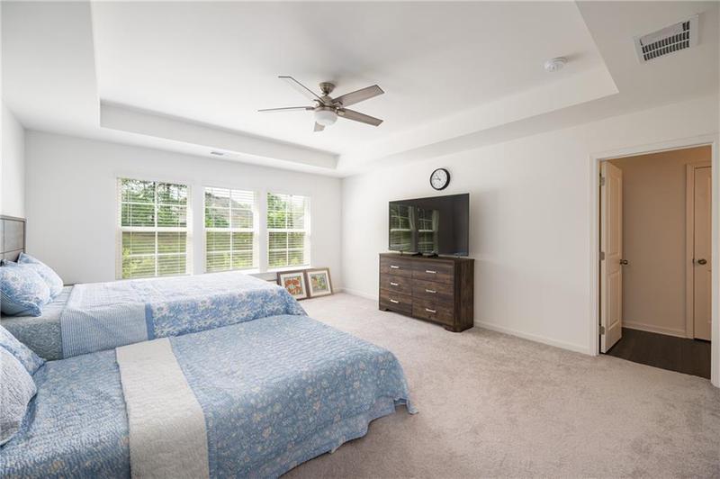Image for property 668 Isom Walk, Suwanee, GA 30024