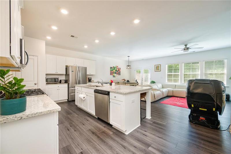 Image for property 668 Isom Walk, Suwanee, GA 30024