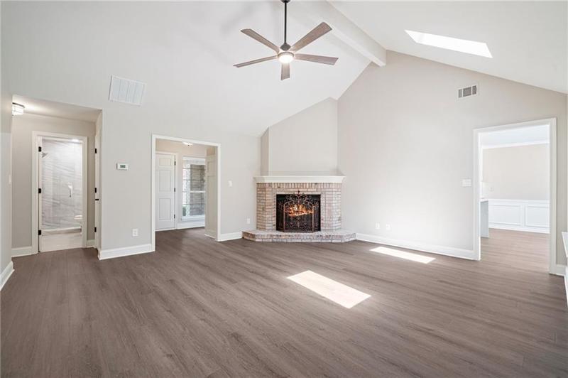 Image for property 425 Greenmont Walk Court, Alpharetta, GA 30009