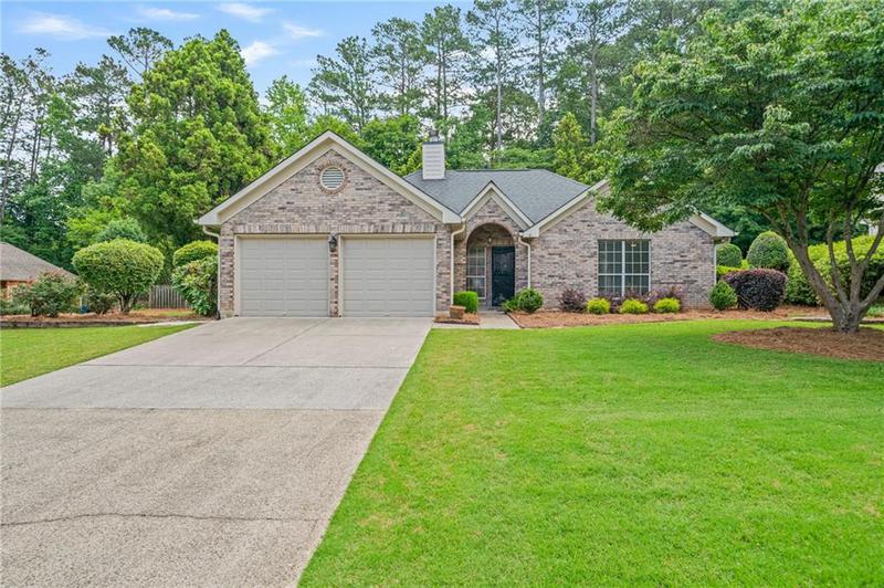 Image for property 425 Greenmont Walk Court, Alpharetta, GA 30009