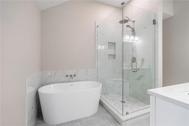 Image for property 425 Greenmont Walk Court, Alpharetta, GA 30009
