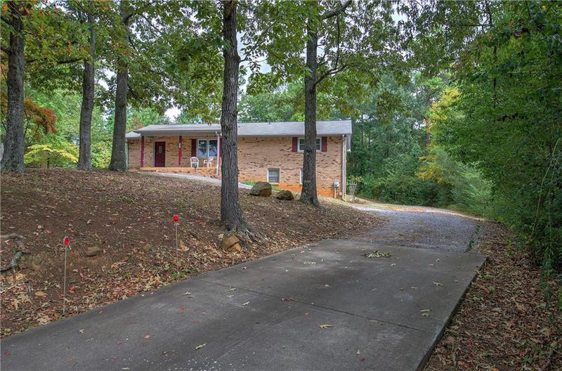 Image for property 72 BISHOP Drive, Cartersville, GA 30121