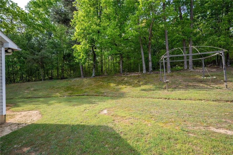 Image for property 138 Valley View Heights, Calhoun, GA 30701