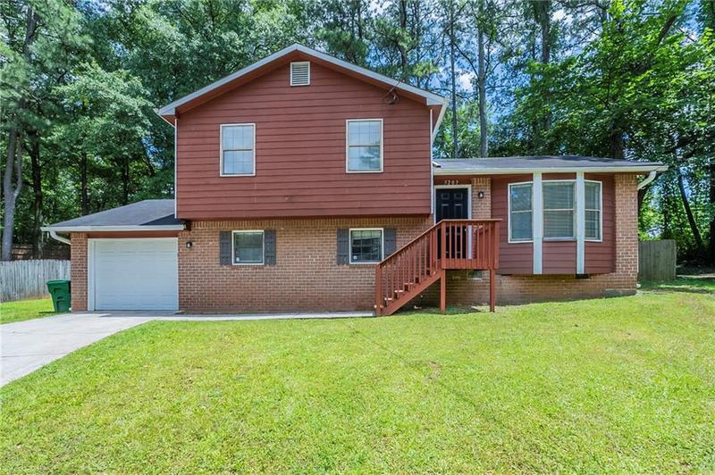 Image for property 5207 Shawn Lane, Stone Mountain, GA 30088