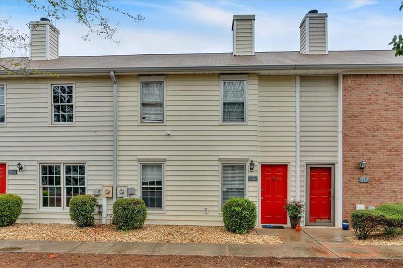 Image for property 992 Old Holcomb Bridge Road, Roswell, GA 30076