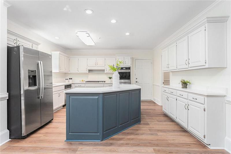 Image for property 4051 RIDGEHURST Drive, Smyrna, GA 30080