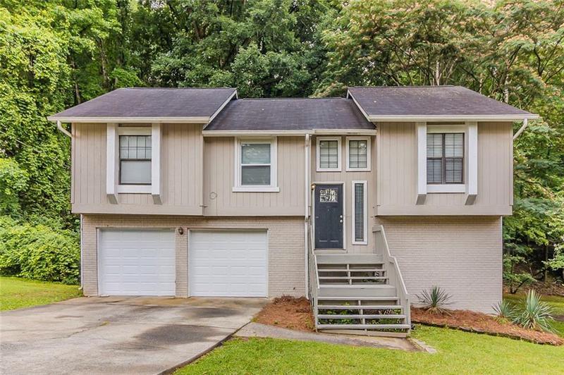 Image for property 482 Tarragon Way, Atlanta, GA 30331