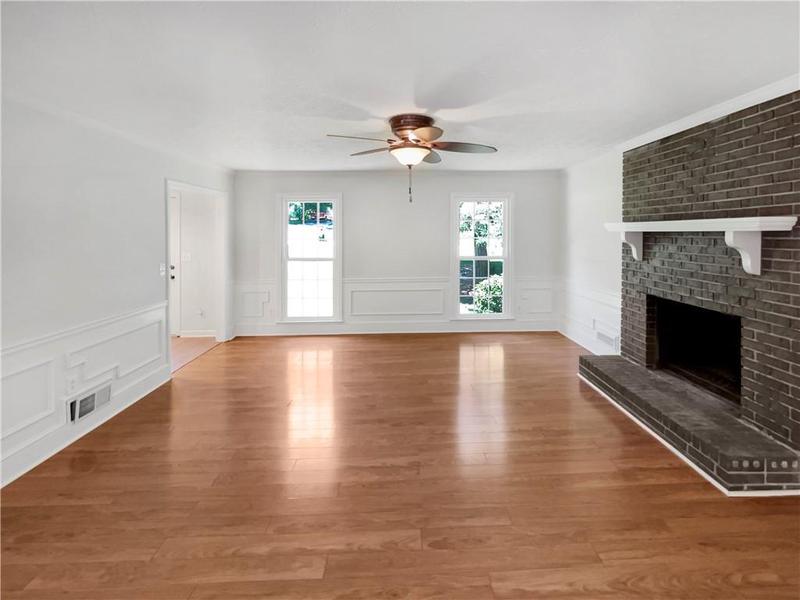 Image for property 3188 Village Glen Drive, Snellville, GA 30039