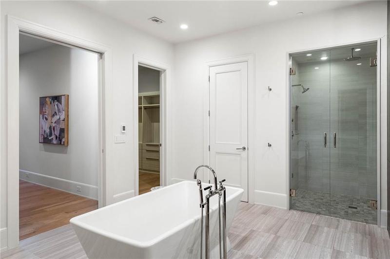 Image for property 1301 Peachtree Street 4L, Atlanta, GA 30309