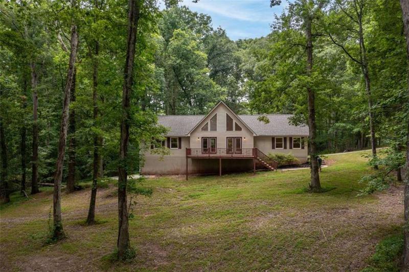 Image for property 200 Stewart Avenue, Clarkesville, GA 30523