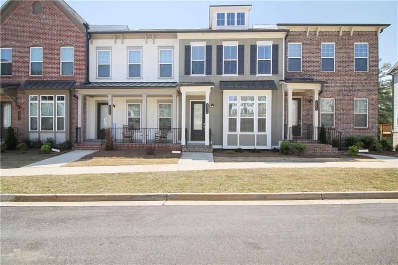 Image for property 3313 Park Pointe Circle, Scottdale, GA 30079