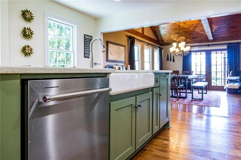 Image for property 11 Brow Road, Rome, GA 30165