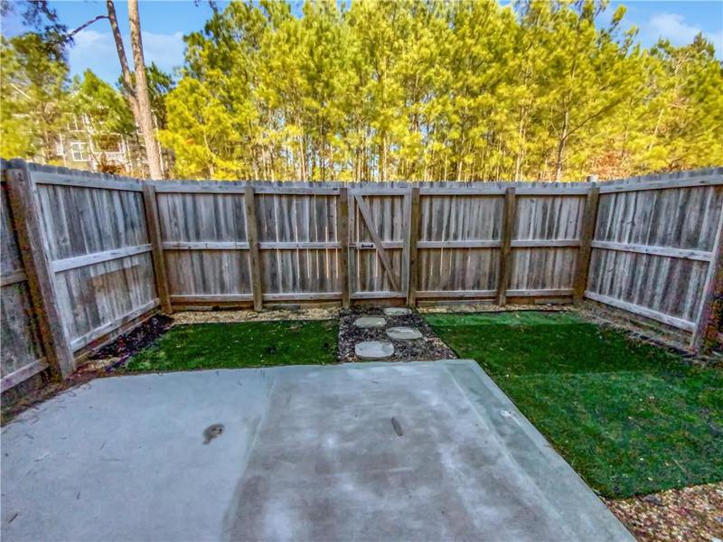 Image for property 3513 Lakeview Creek, Lithonia, GA 30038