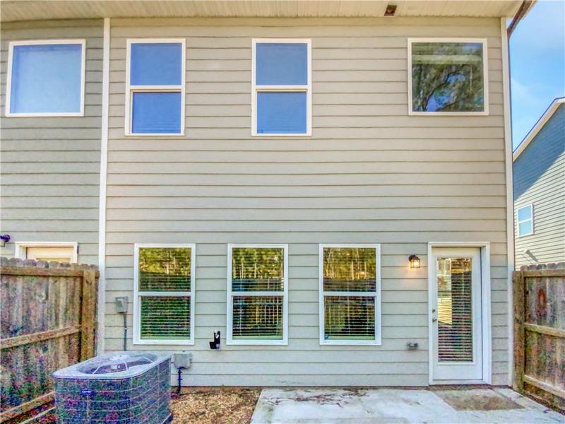 Image for property 3513 Lakeview Creek, Lithonia, GA 30038