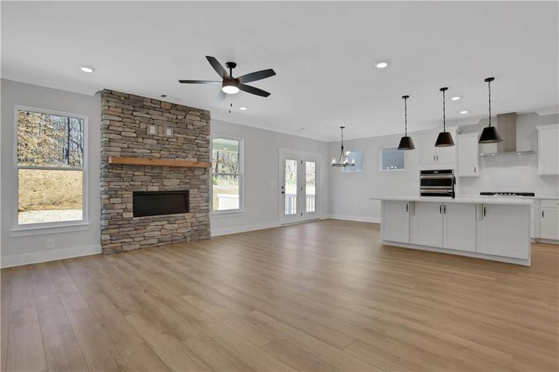 Image for property 7008 Manchester Drive, Flowery Branch, GA 30542