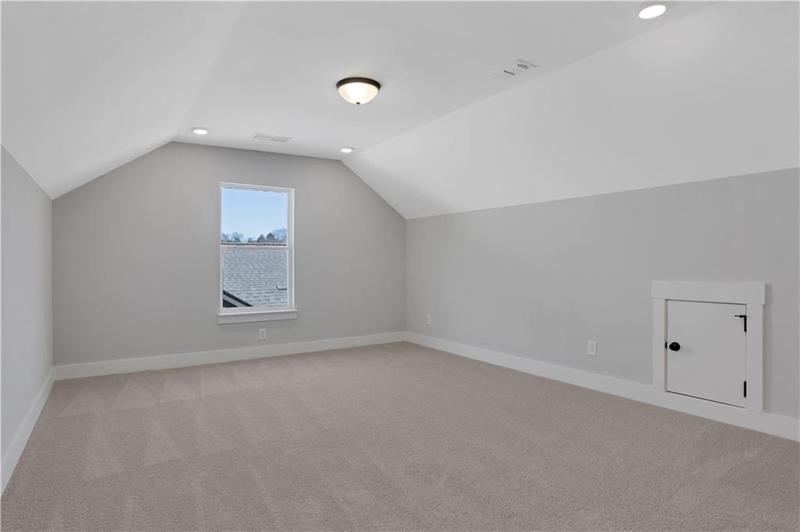 Image for property 7008 Manchester Drive, Flowery Branch, GA 30542