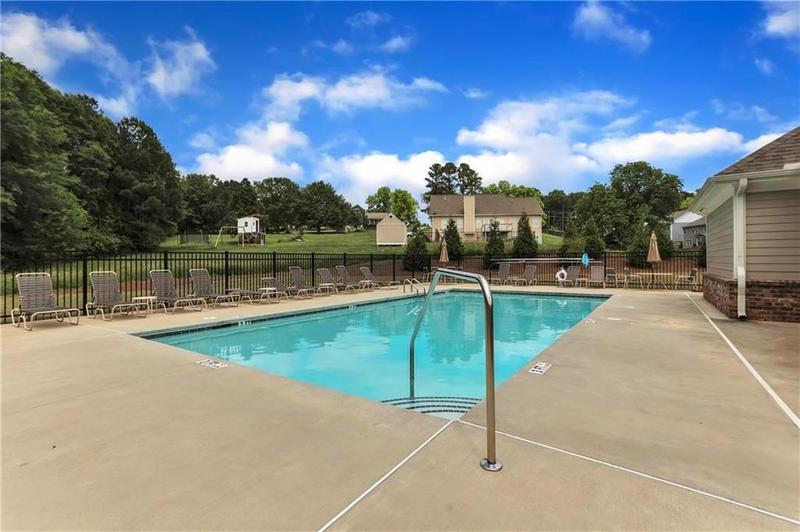 Image for property 7008 Manchester Drive, Flowery Branch, GA 30542