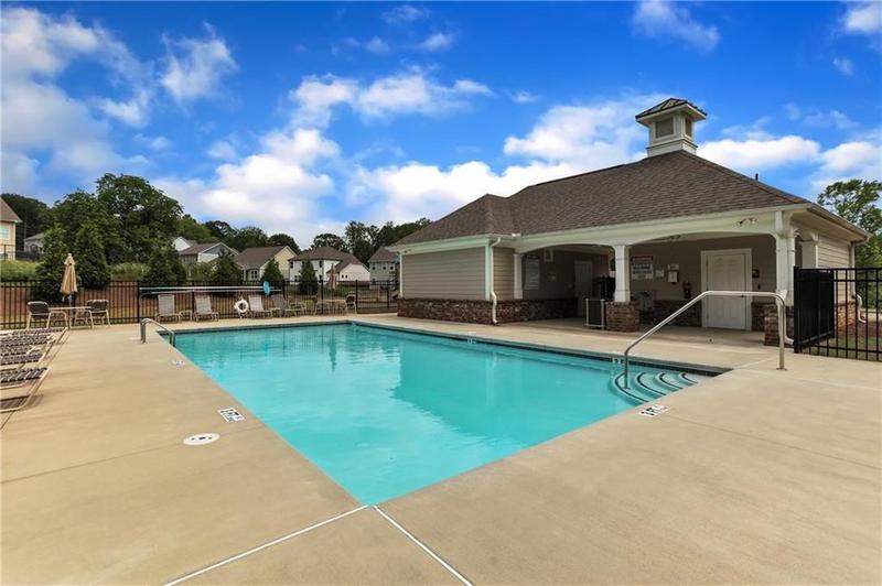 Image for property 7008 Manchester Drive, Flowery Branch, GA 30542