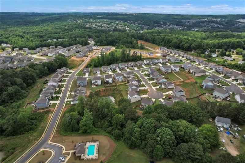 Image for property 7008 Manchester Drive, Flowery Branch, GA 30542