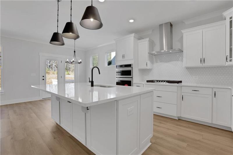 Image for property 7008 Manchester Drive, Flowery Branch, GA 30542