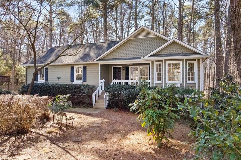 Image for property 6165 Picketts Ridge, Acworth, GA 30101