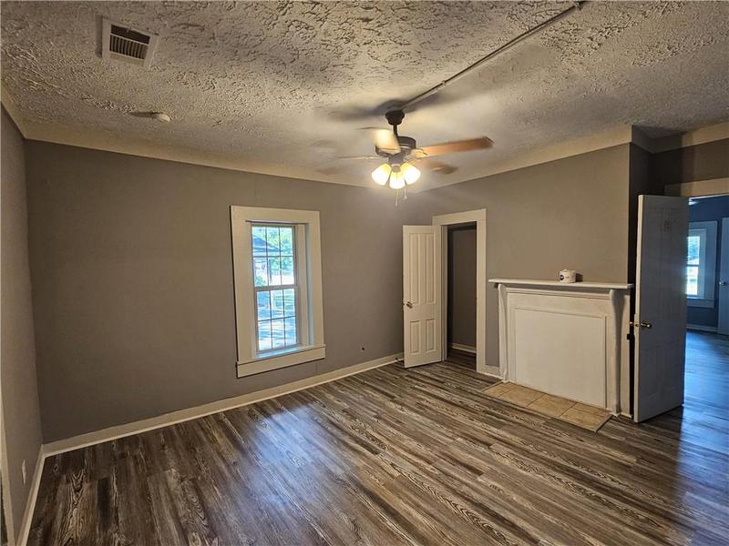 Image for property 74 Martin Luther King Jr Drive, Winder, GA 30680
