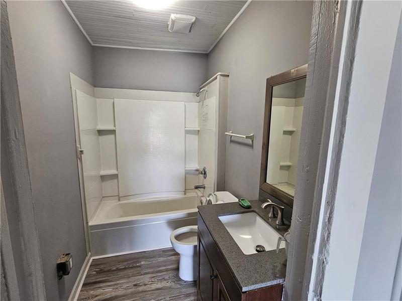 Image for property 74 Martin Luther King Jr Drive, Winder, GA 30680