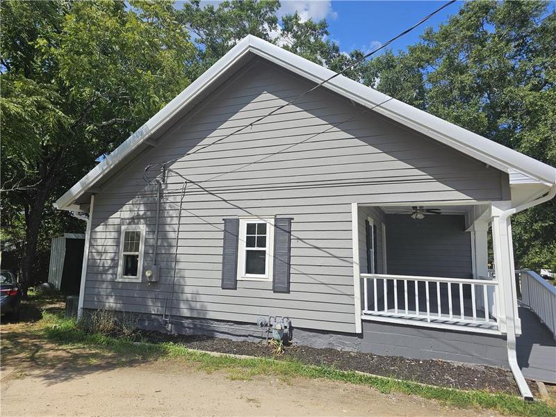 Image for property 74 Martin Luther King Jr Drive, Winder, GA 30680